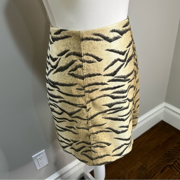 Vintage Cachè x Alberto Makali Sport Tiger Strip blazer with matching skirt ** - Picture 5 of 10